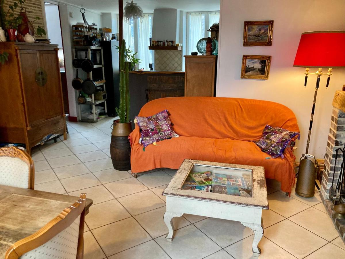 L Annonce N Est Pas D Actualite Ne Pas Prendre De Reservation Villa Saint-Fargeau  Dış mekan fotoğraf