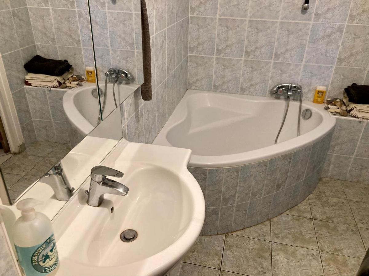 L Annonce N Est Pas D Actualite Ne Pas Prendre De Reservation Villa Saint-Fargeau  Dış mekan fotoğraf